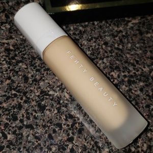 Fenty Beauty: Foundation